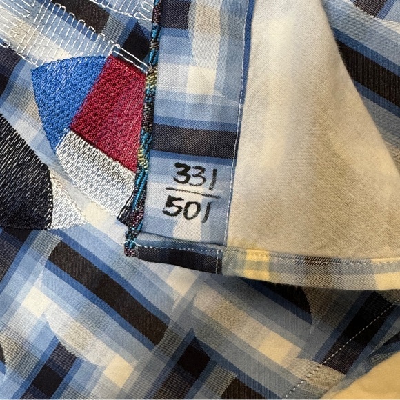 Robert Graham, limited edition, long sleeved button up - Picture 10 of 11